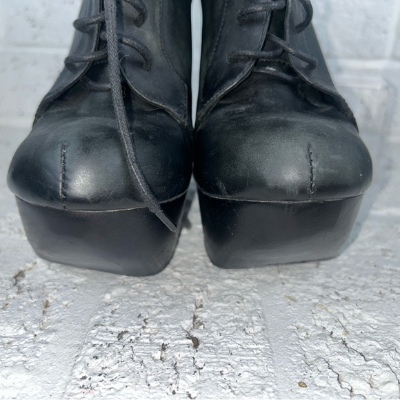 Jeffrey Campbell Roxie Rockaway Lace Up Boot 8M Black Distressed - Picture 4 of 8